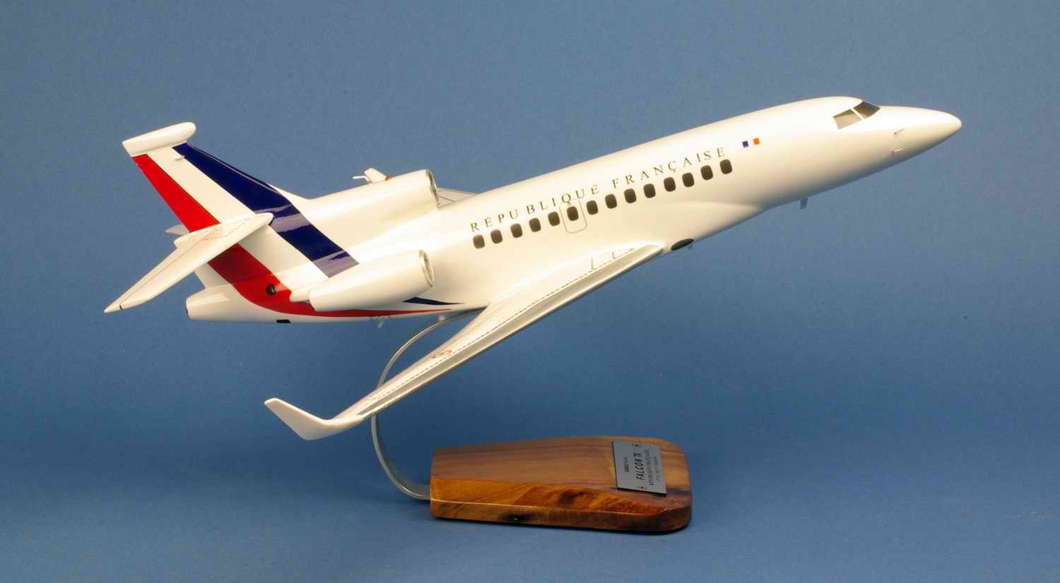 Maquette avion Falcon 7X RF République Française F-RAFA Villacoublay 1/48