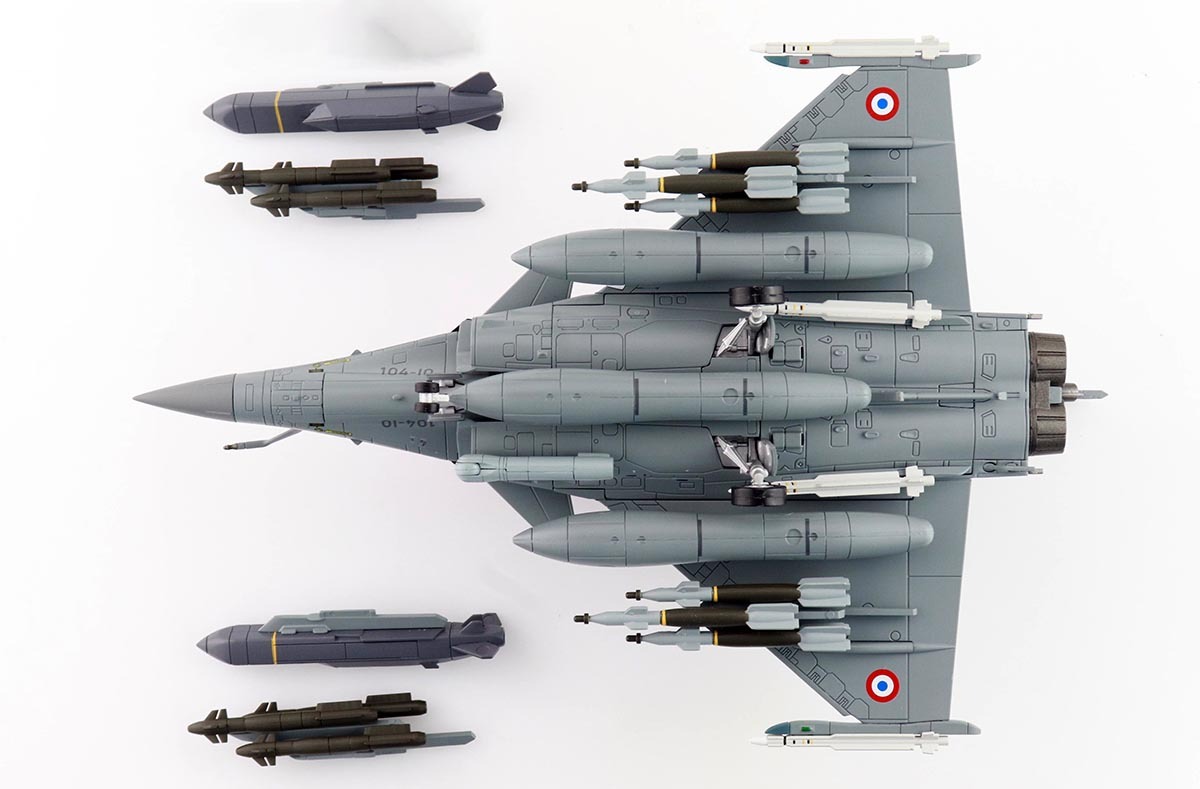 Maquette Avion de chasse RAFALE B Escadron de Chasse 3/30 Lorraine 2015 Missiles SCALP 1/72 Métal