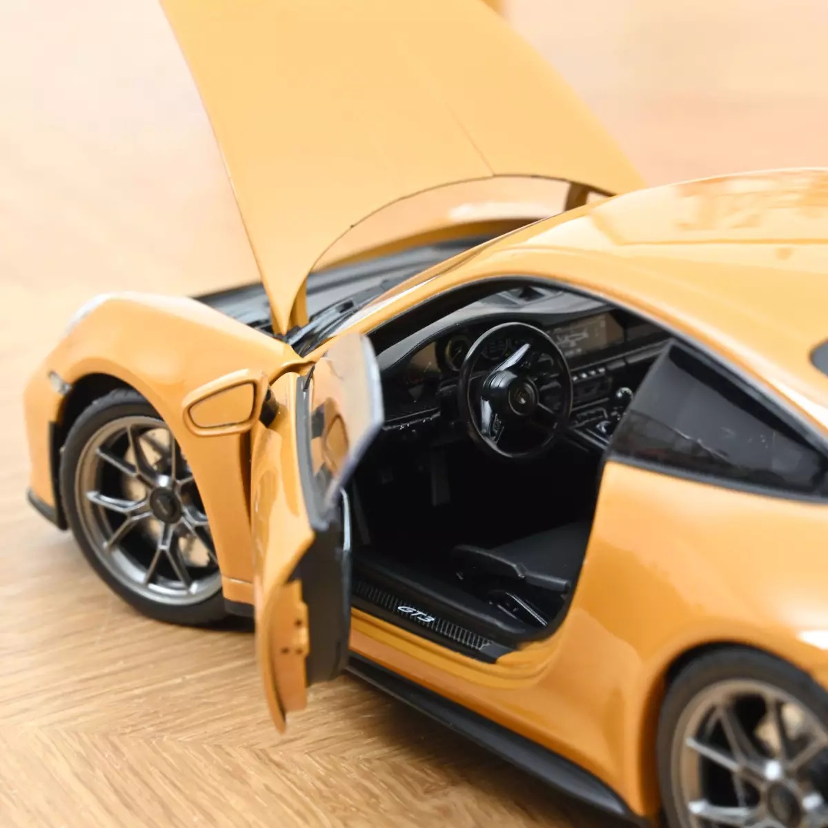 Voiture de collection Porsche 911GT3 NOREV 1/18
