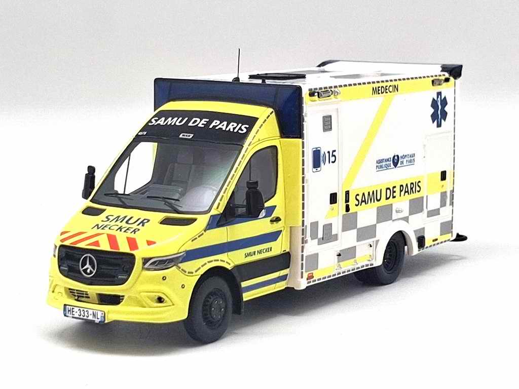 Miniature Ambulance de réanimation MERCEDES Sprinter WAS AR SAMU75 Hôpital Necker 1/43