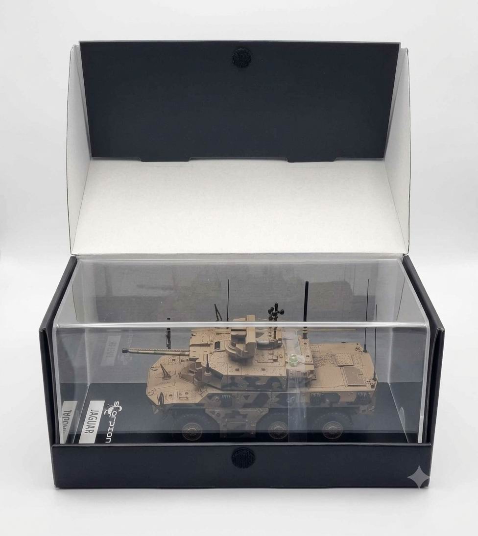 programme Scorpion Maquette Engin Blindé de Reconnaissance et de Combat EBRC Jaguar Armée de Terre Camtac Europe