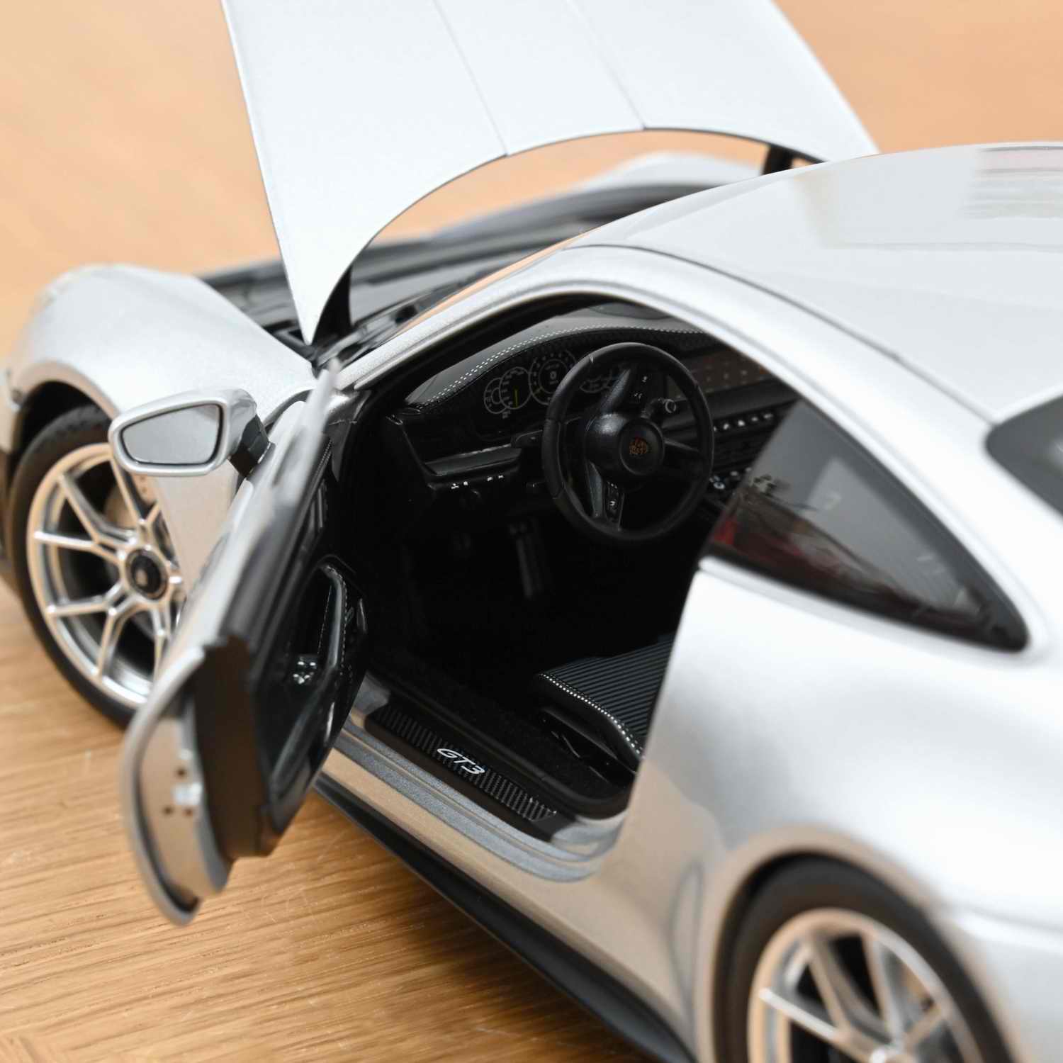 Voiture de collection Porsche 911GT3 Pack Touring GT NOREV 1/18