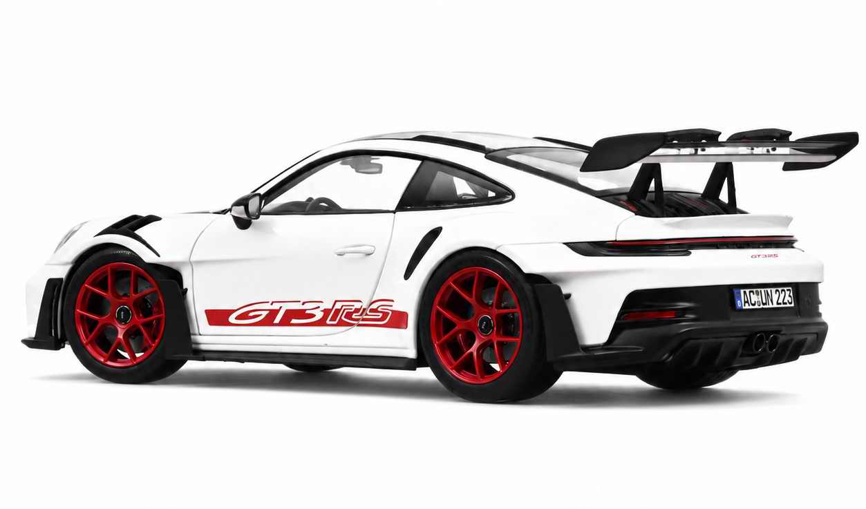 Voiture de collection Porsche 911 GT3RS Pack Weissach NOREV 1/18
