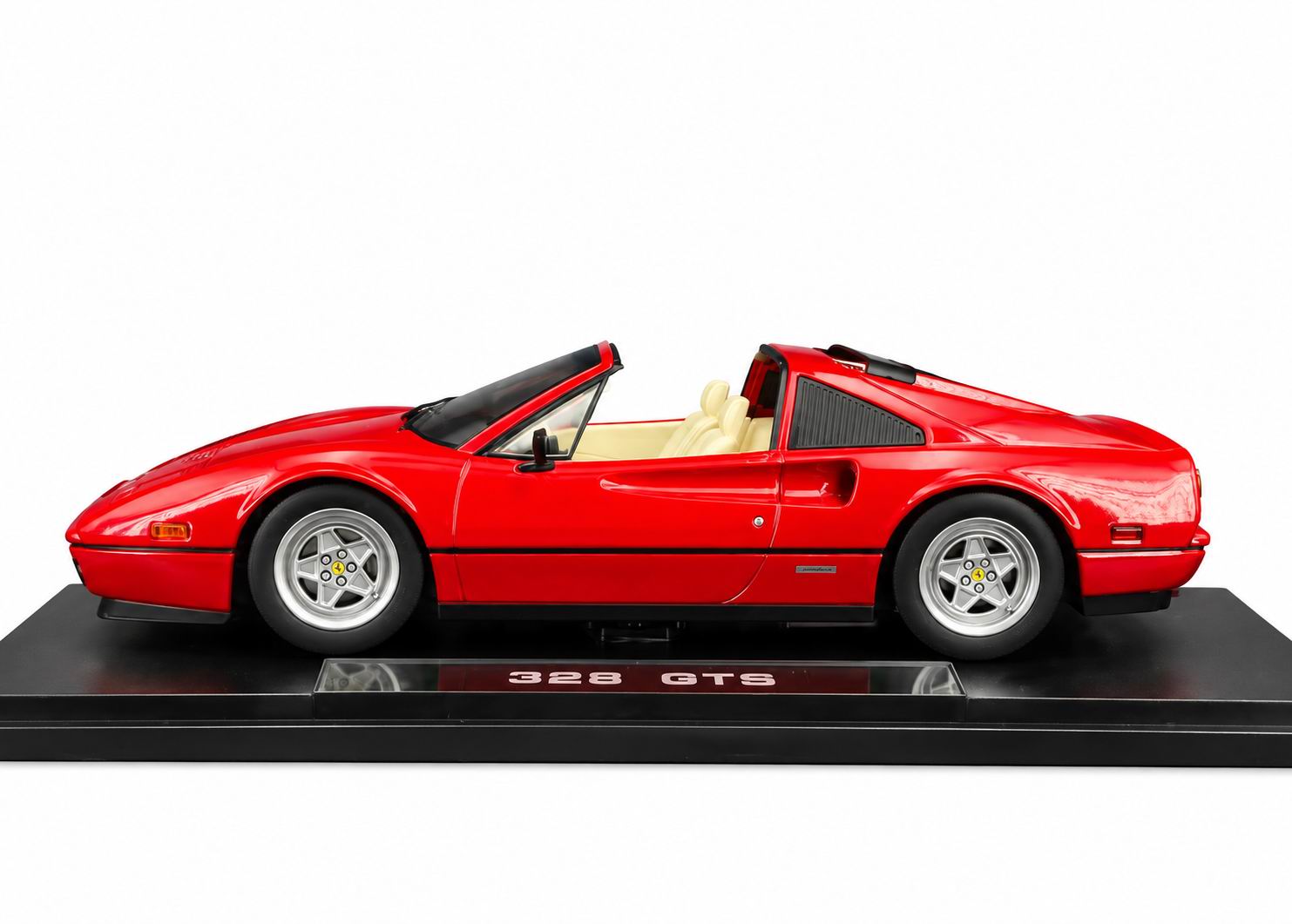 Voiture métal miniature Ferrari328GTS 1985 US-Version Le Flic de BeverlyHills II 1/18