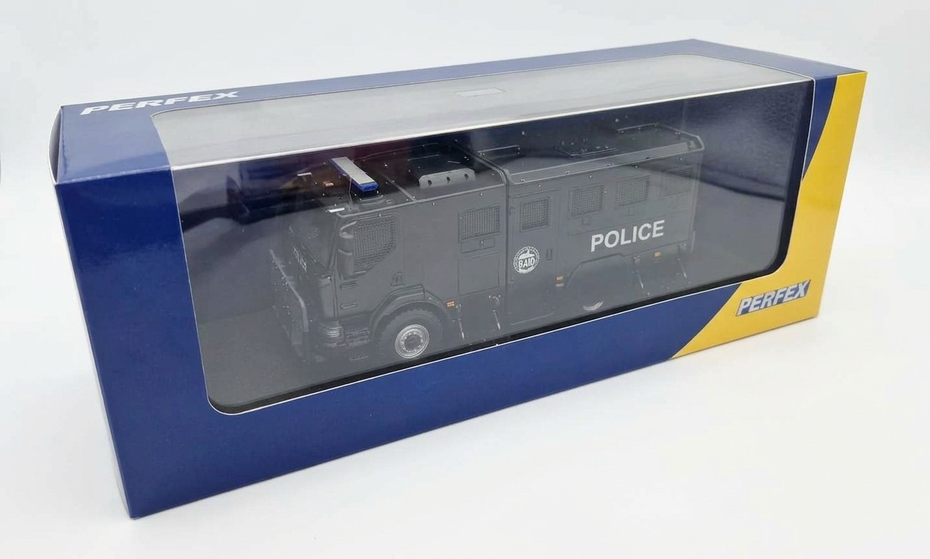 Miniature Camion RENAULT D14CENTURION Police RAID Véhicule de Collection 1/43